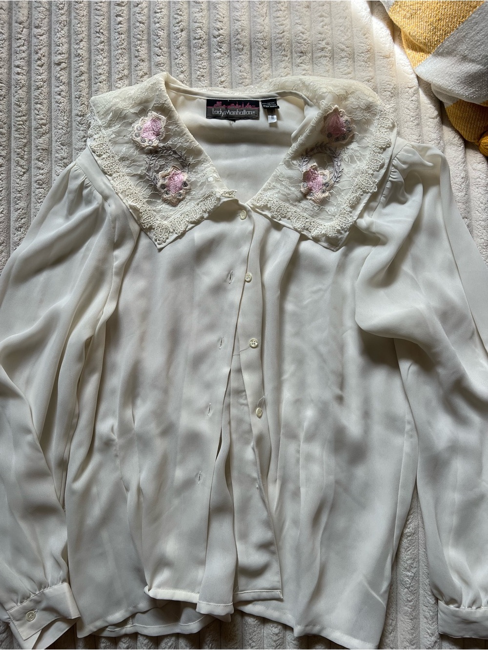 Vintage Cream Lace-Collar Blouse with Pink Embroidery